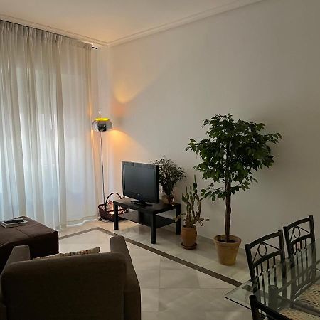 Very Nice Apartament. City Center. Private Parking Apartment Sevilla Bagian luar foto