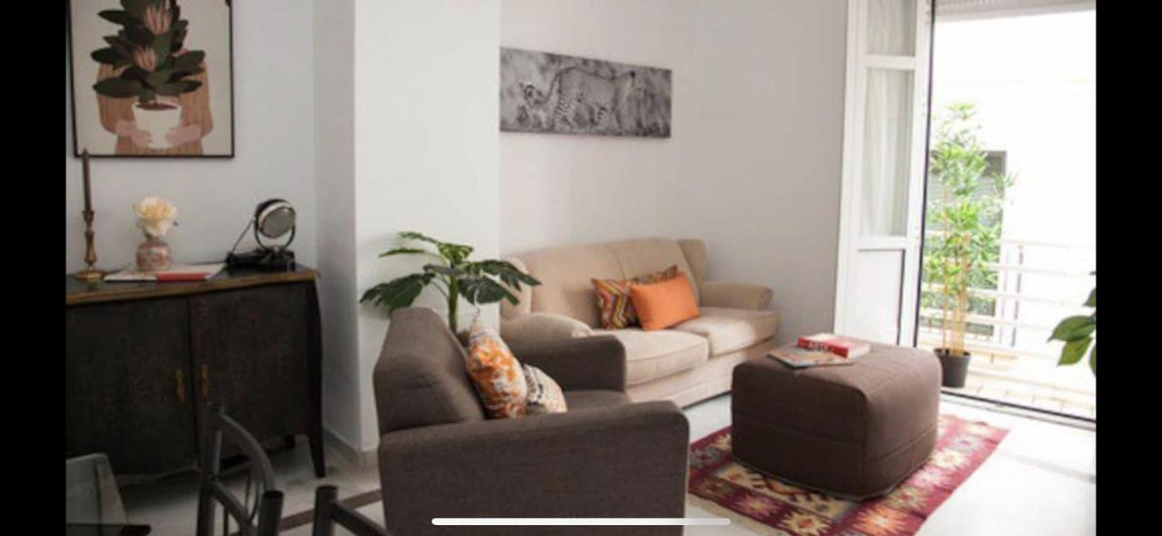 Very Nice Apartament. City Center. Private Parking Sevilla Bagian luar foto