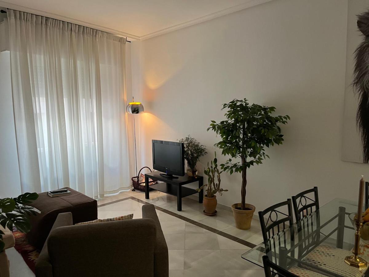 Very Nice Apartament. City Center. Private Parking Apartment Sevilla Bagian luar foto